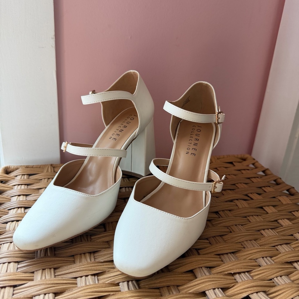 Journee Collection White Block Heel Mary Jane Pumps